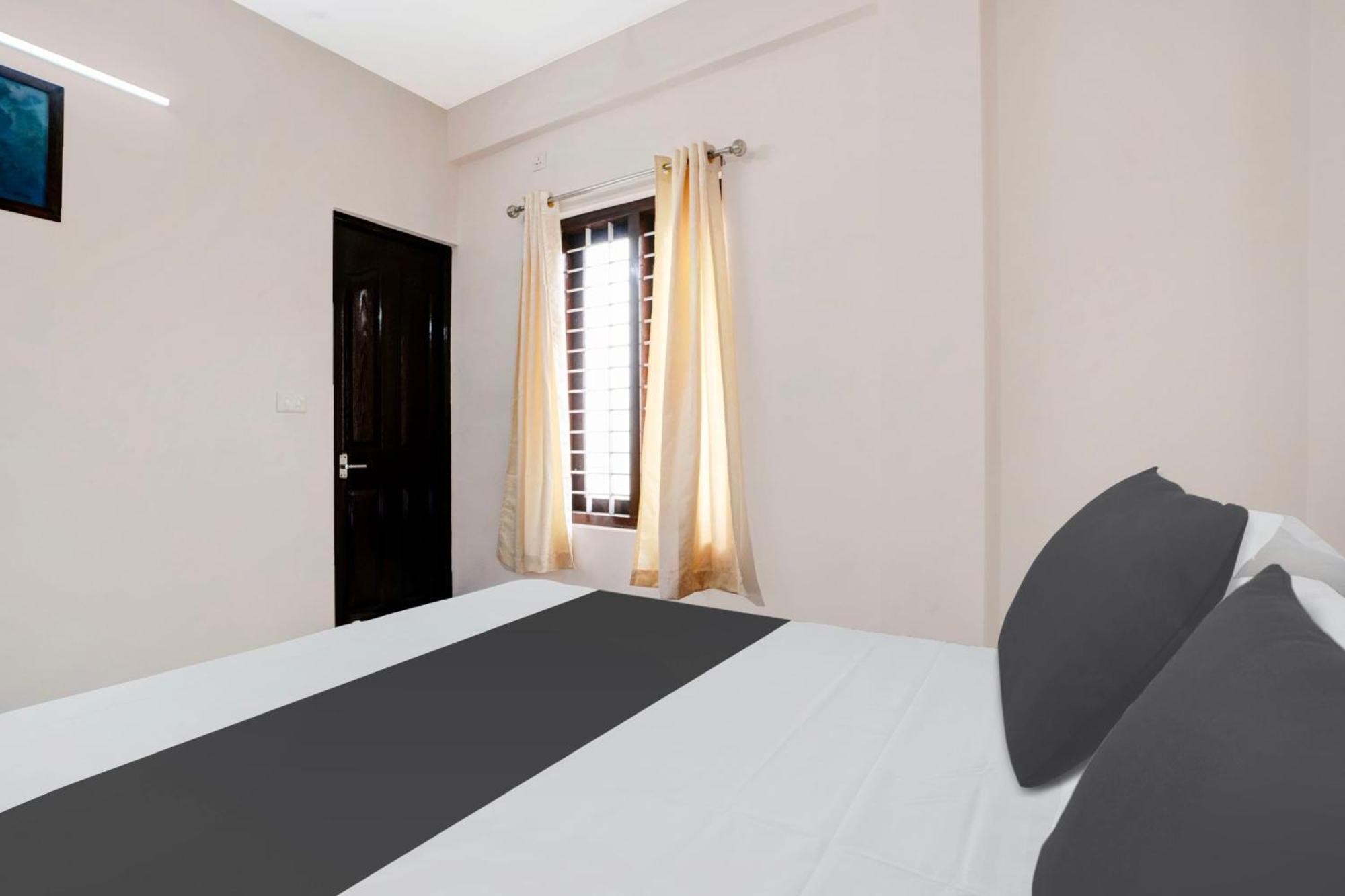 Hotel O Grand Residency Ambalapulai Exterior foto